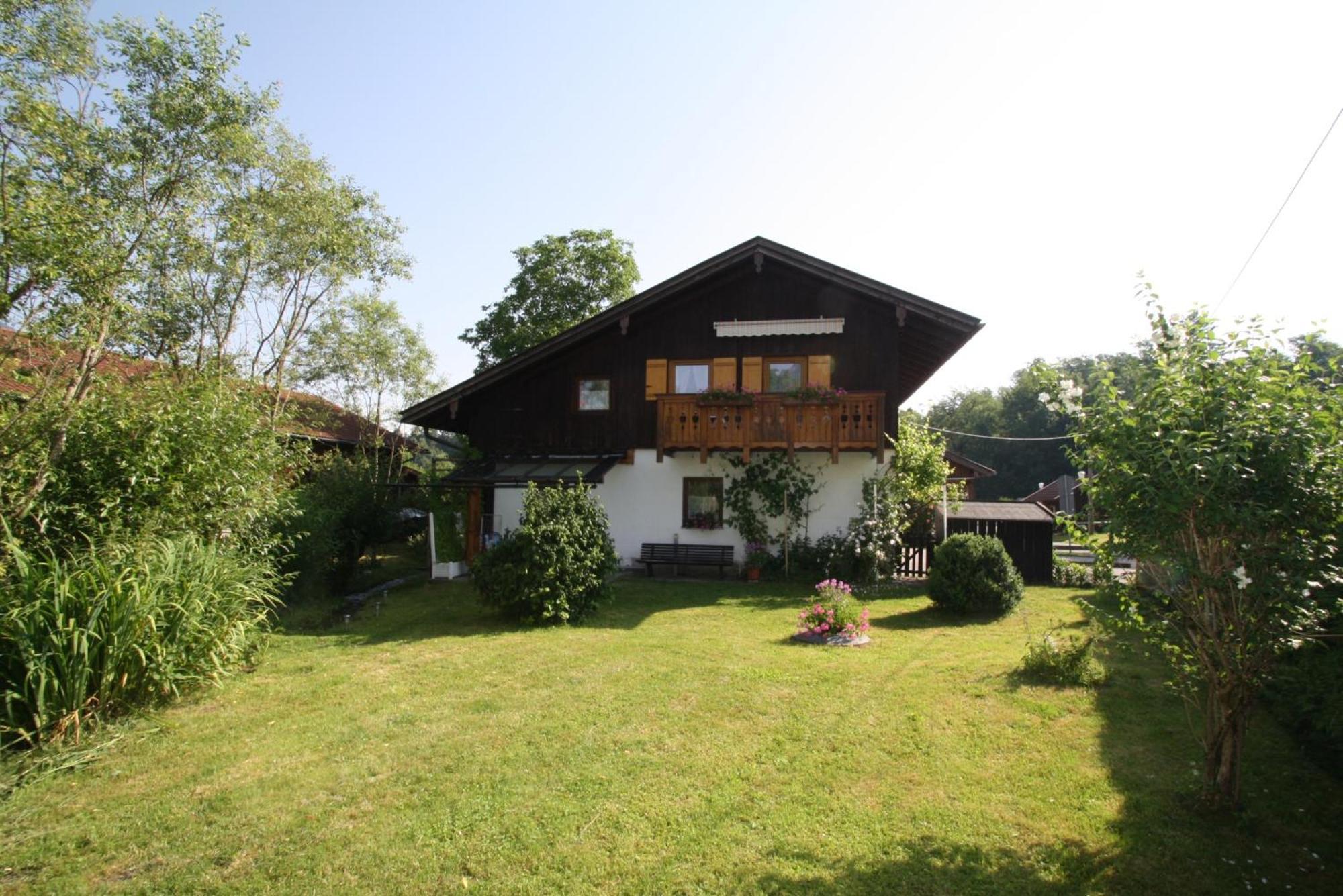 Bachbauernhof Apartment Bayerisch Gmain Exterior photo